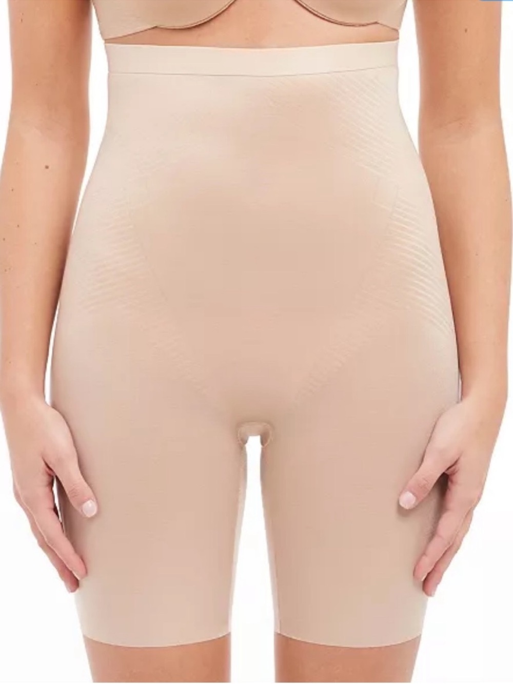 Spanx Thinstincts High-Waisted Mid-Thigh Short 10233R Small Champagne